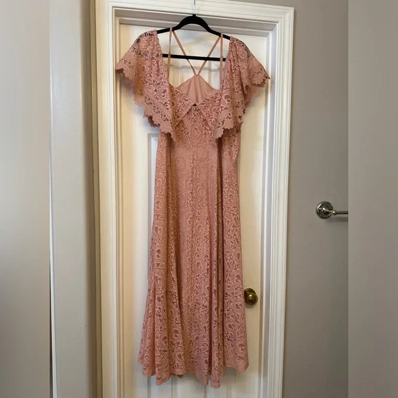 City Chic Midi Dress - Picture 2 of 3